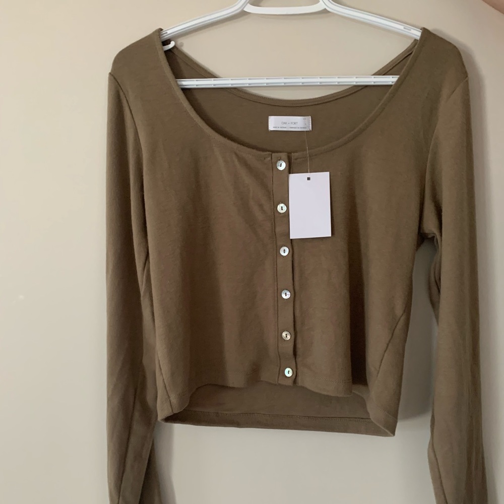Oak and fort cute top